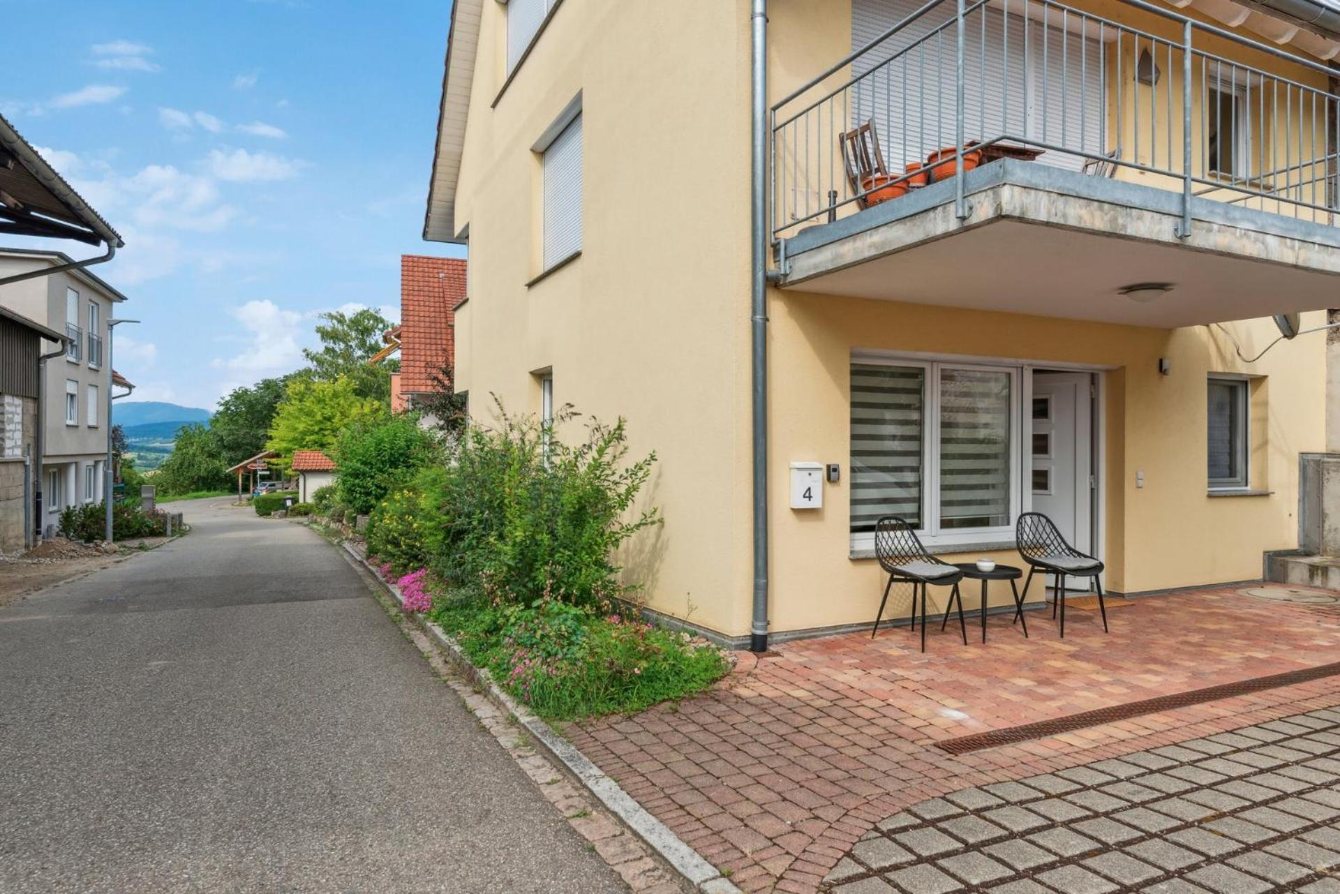 Komfortwohnung Nahe Basel Mit Parkplatz